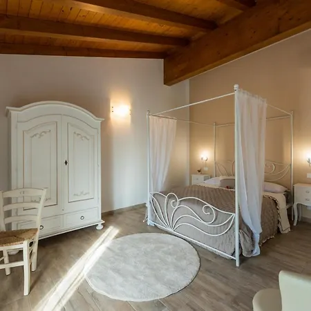 Sara&sara Agrituristico 住宿加早餐酒店